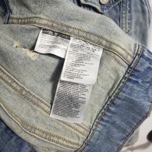 LEVI'S Distressed Denim Sleeveless Vest - Picture 9 of 12